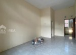 ef261bb6-0e82-4918-9fea-a9f736966253
